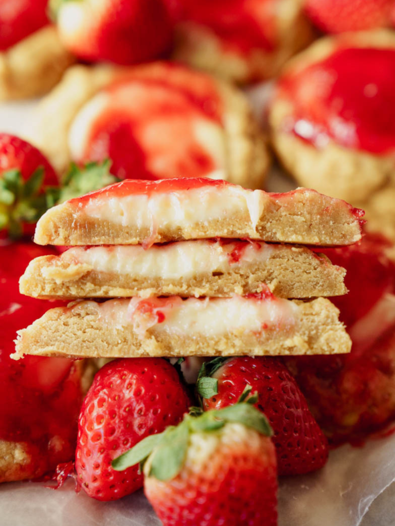 Strawberry Cheesecake Cookies